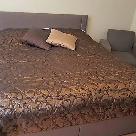 Hotel Dům U Pikové Desítky 4*